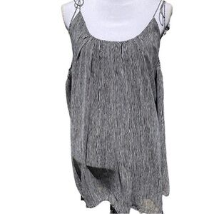 Women's Black and White Striped Top